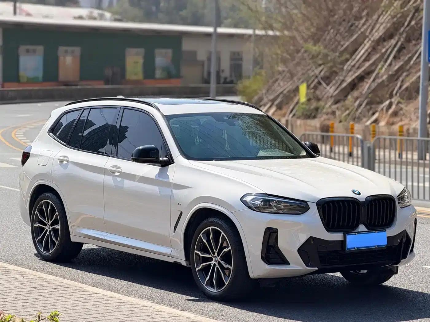 BMW X3 2022 xDrive30i Leading Edition M Sport Package — миниатюра 3