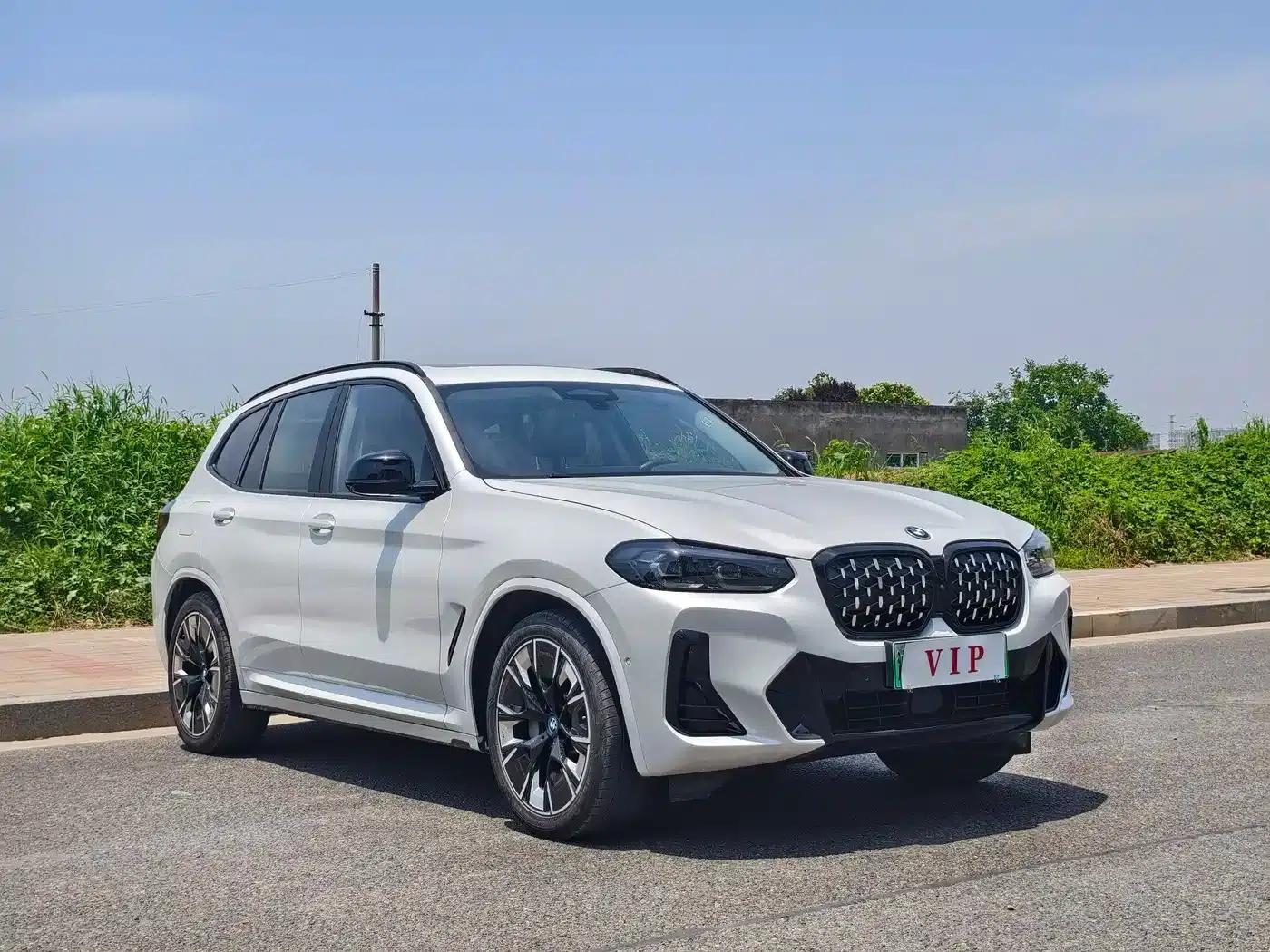 BMW iX3 2023 Leading Edition — миниатюра 3