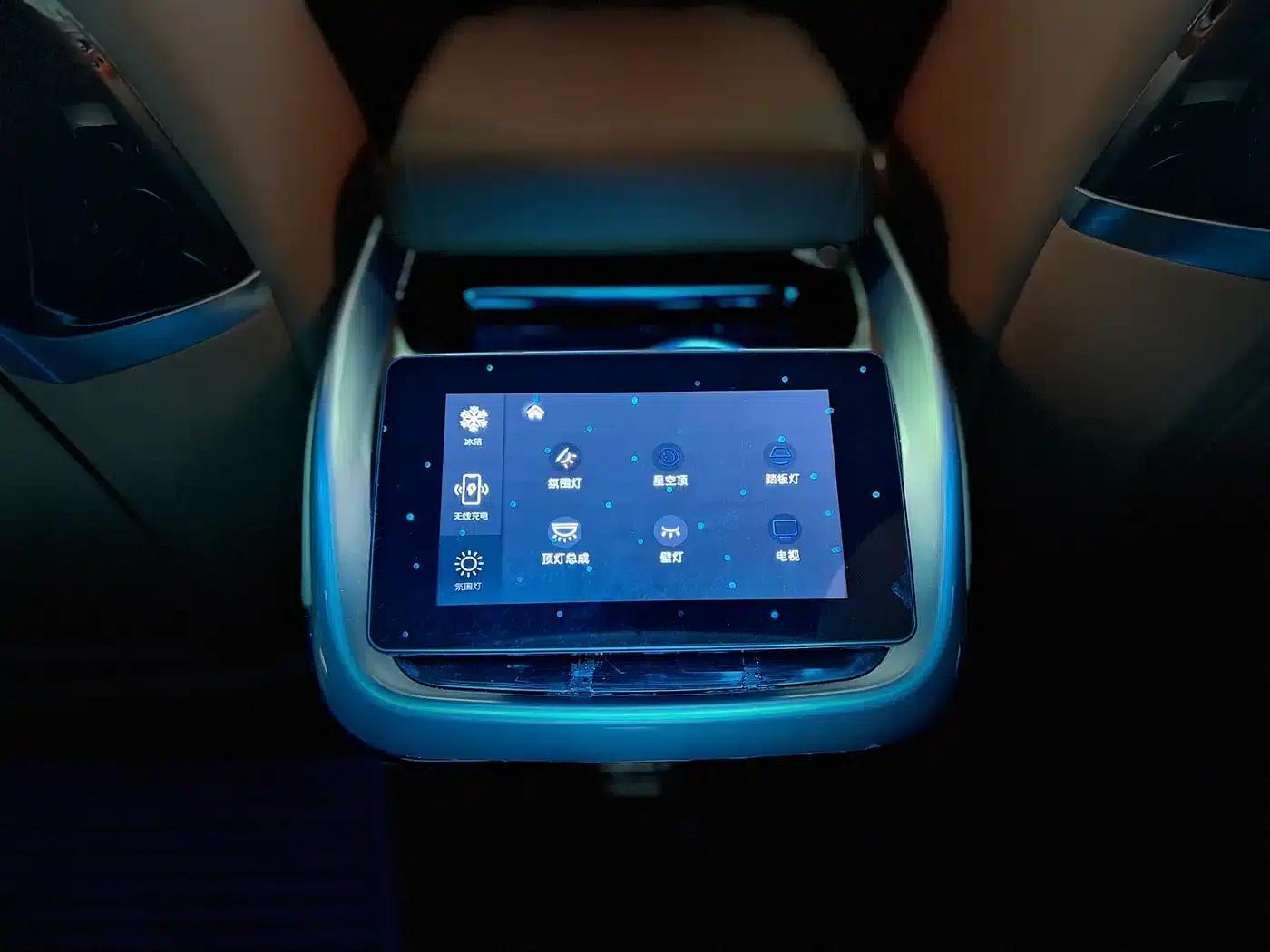 2023 Nissan Vito 2.0T Business Edition 7-seater — миниатюра 11