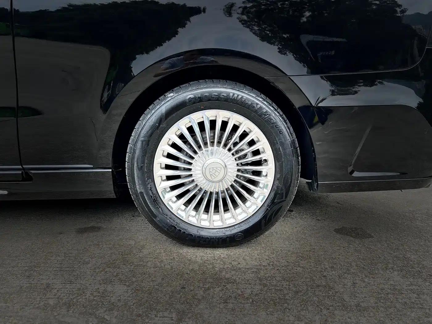 2023 Nissan Vito 2.0T Business Edition 7-seater — миниатюра 22