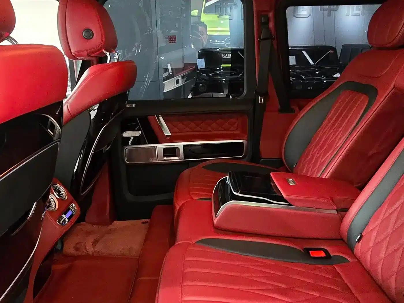 2017 Mercedes-Benz G-Class G 500 — миниатюра 13
