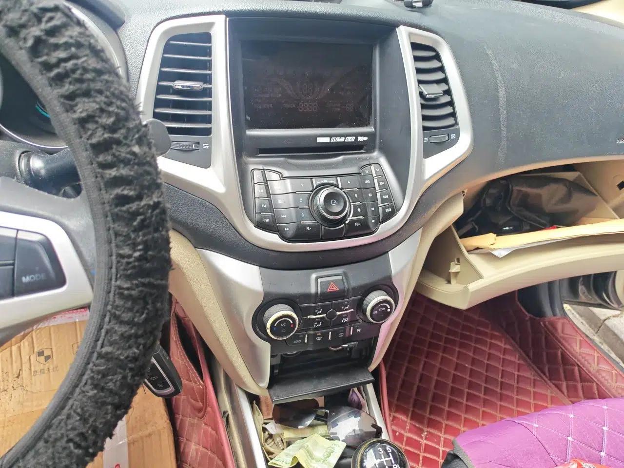 CHANGAN Eado 2014 1.6L Manual Luxury Model — миниатюра 13