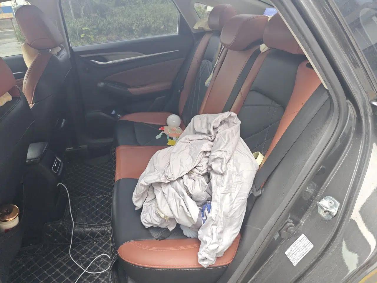 CHANGAN Eado 2022 PLUS Blue Whale NE 1.4T GDI DCT Prestige Edition — миниатюра 17