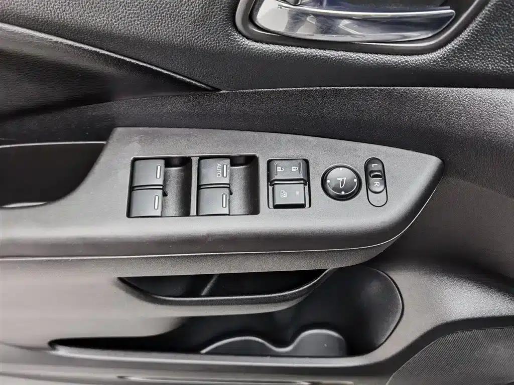 Honda CR-V 2015 2.0L 2WD Urban Edition — миниатюра 9