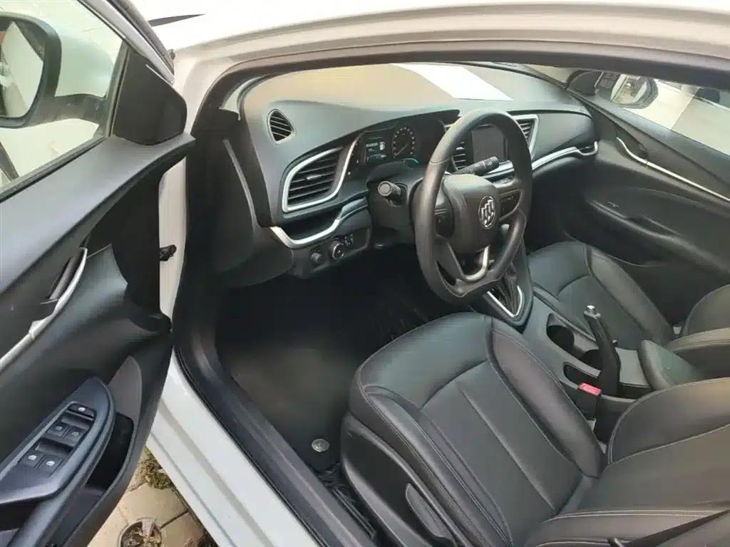 Buick Excelle 2021 Facelift Classic 1.5L Automatic Entry-Level Model — миниатюра 16