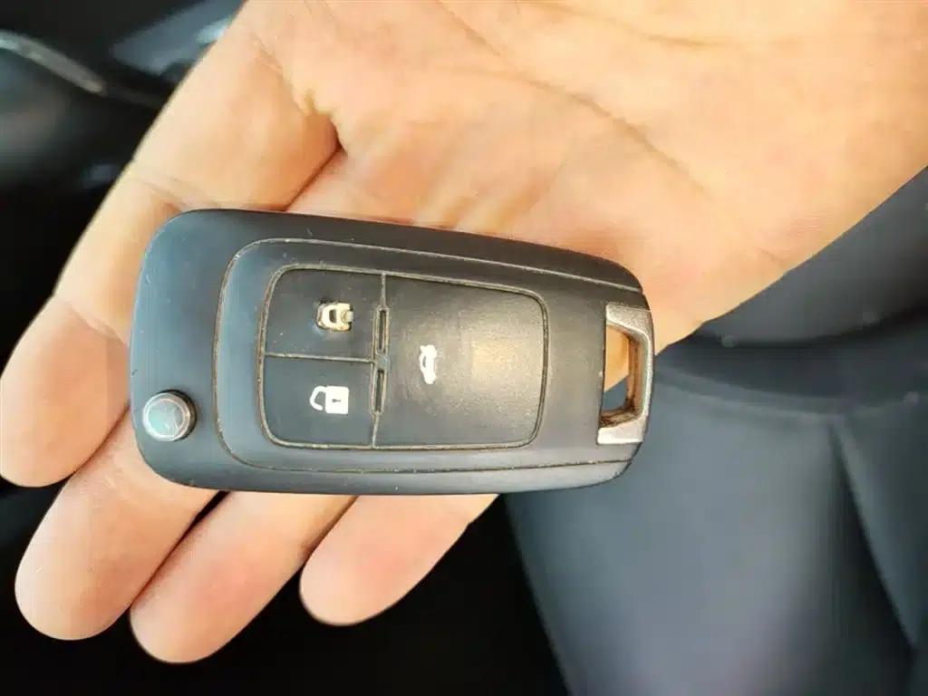Buick Excelle 2021 Facelift Classic 1.5L Automatic Entry-Level Model — миниатюра 9