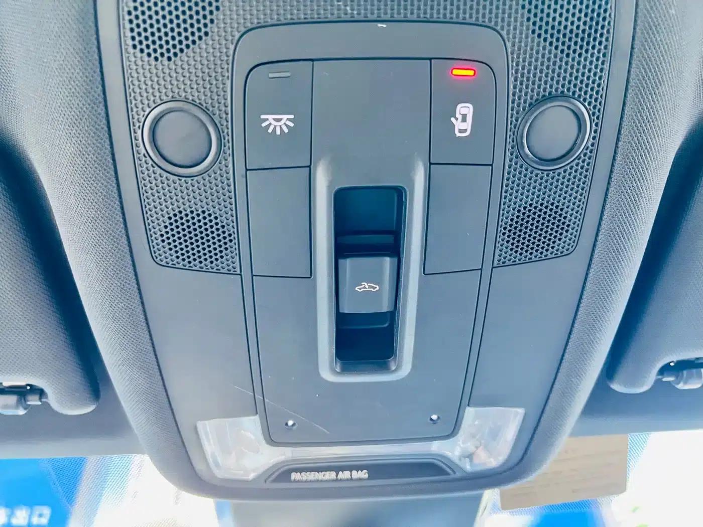 Audi A3 2023 Facelift Sportback 35 TFSI Fashion Sporty Model — миниатюра 17