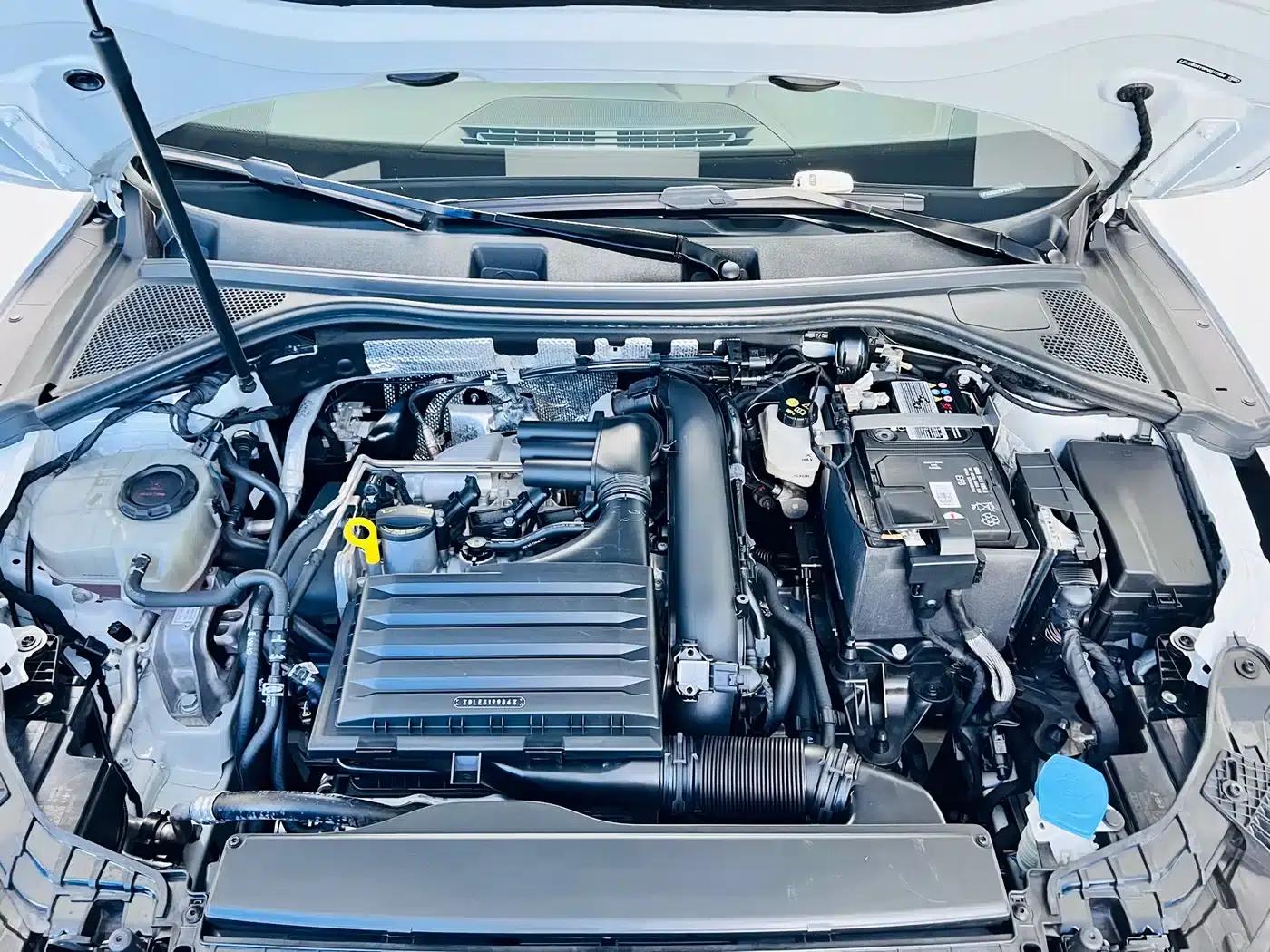 Audi A3 2023 Facelift Sportback 35 TFSI Fashion Sporty Model — миниатюра 29