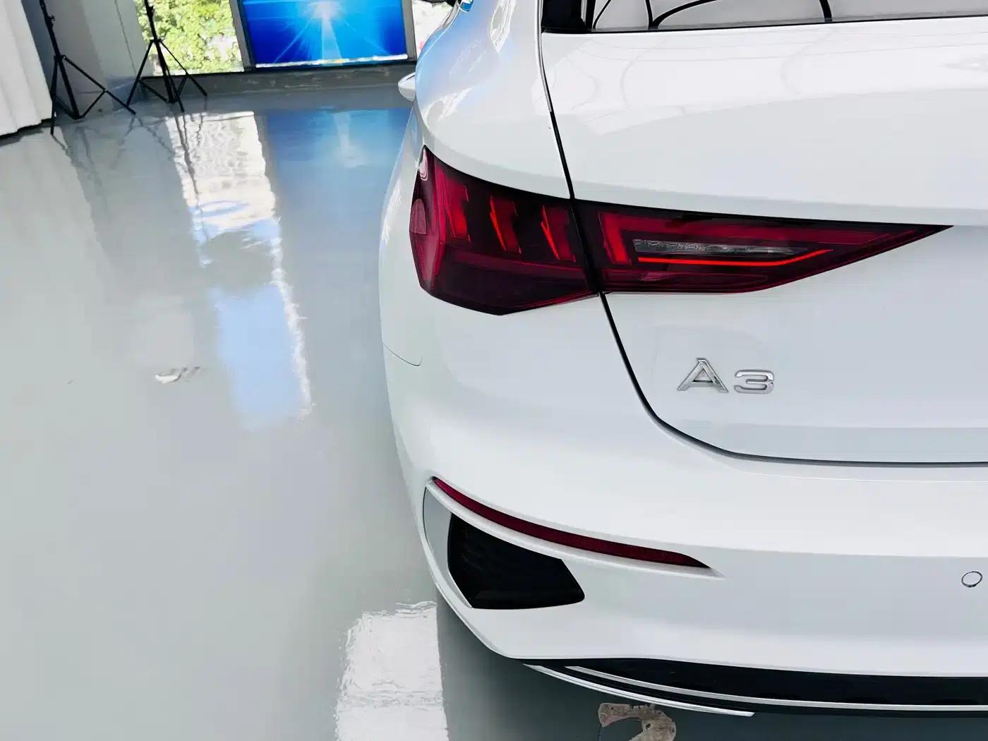 Audi A3 2023 Facelift Sportback 35 TFSI Fashion Sporty Model — миниатюра 8