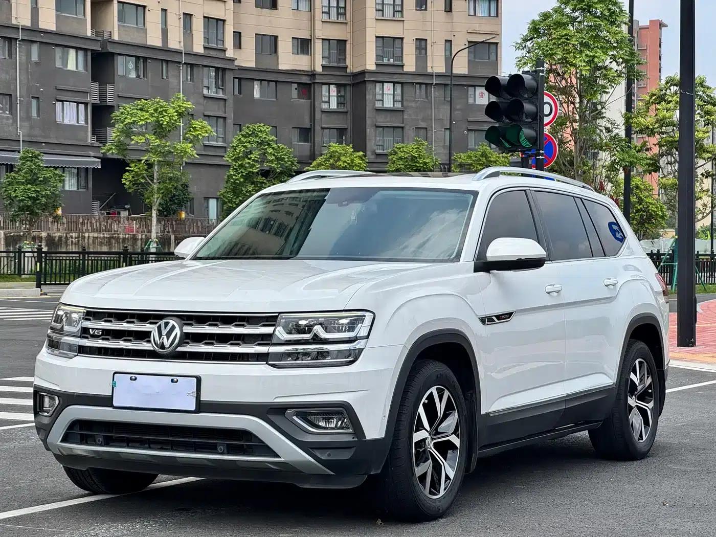 2017 Volkswagen Teramont 530 V6 AWD Luxury Edition — миниатюра 1