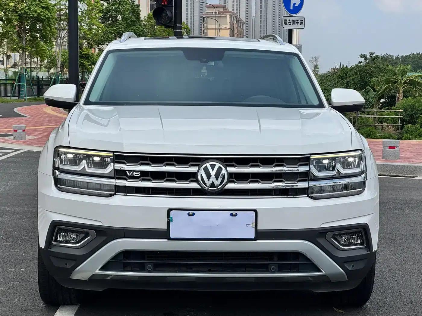 2017 Volkswagen Teramont 530 V6 AWD Luxury Edition — миниатюра 2