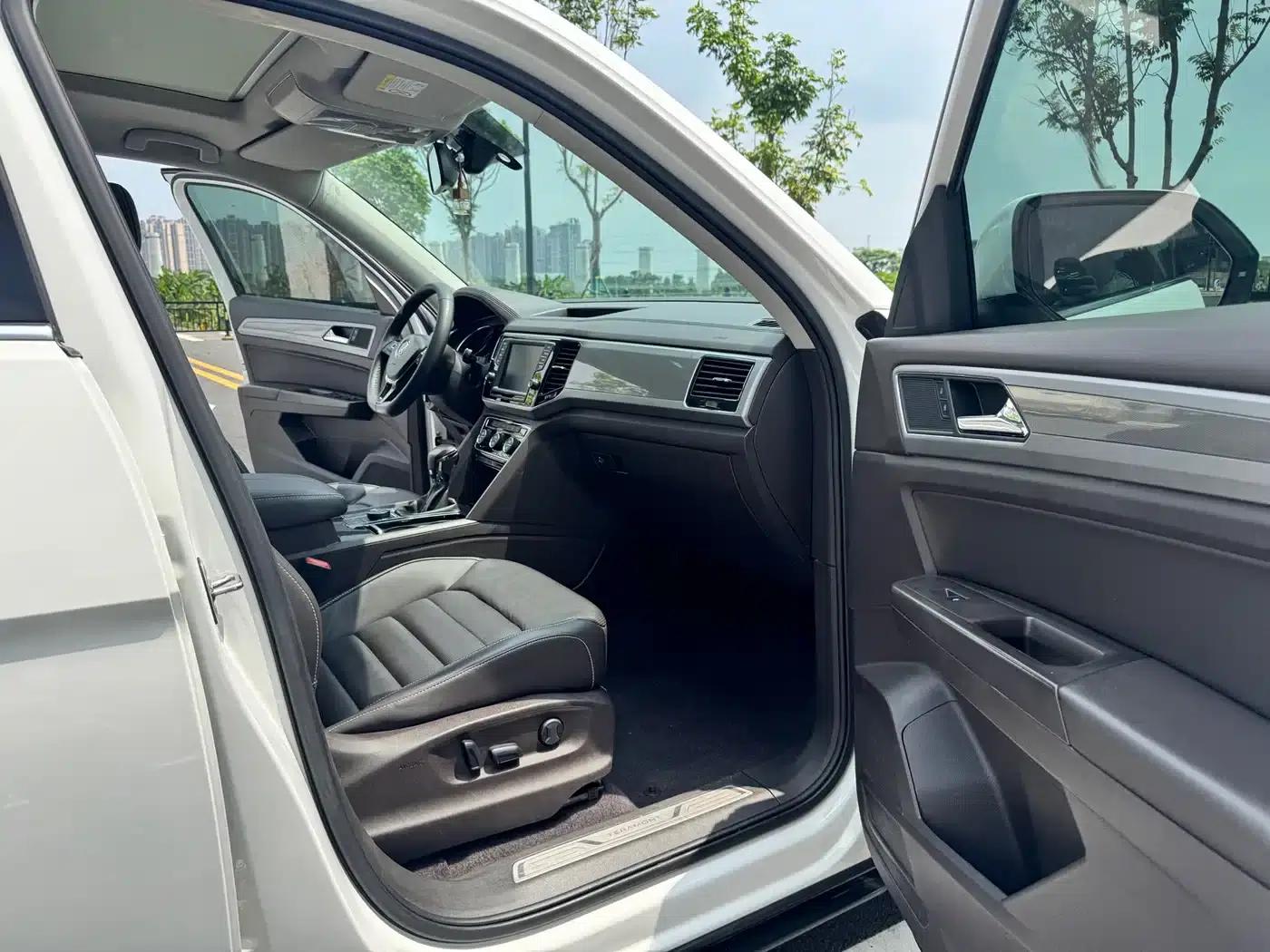 2017 Volkswagen Teramont 530 V6 AWD Luxury Edition — миниатюра 7