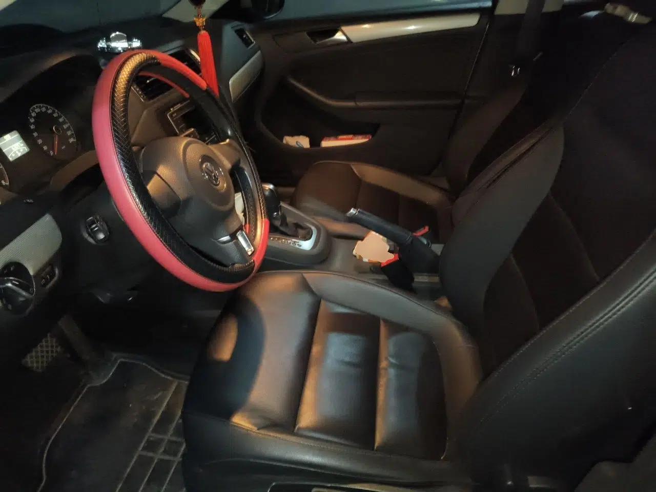 Volkswagen Sagitar 2014 Revised Version 1.6L Automatic Comfort Edition — миниатюра 15