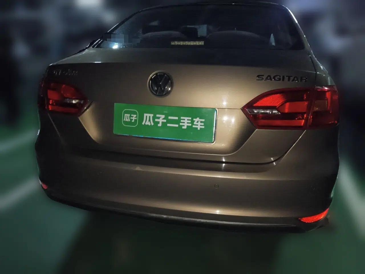 Volkswagen Sagitar 2014 Revised Version 1.6L Automatic Comfort Edition — миниатюра 5
