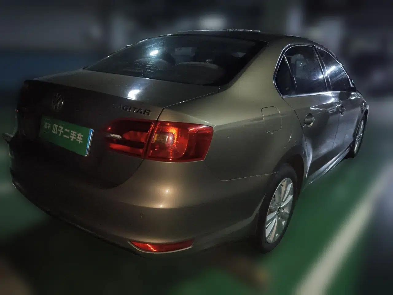 Volkswagen Sagitar 2014 Revised Version 1.6L Automatic Comfort Edition — миниатюра 6