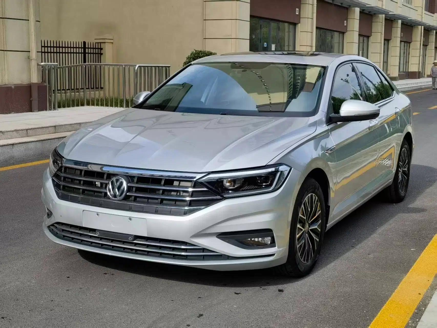 Volkswagen Sagitar 2019 200TSI DSG Comfort Version China VI Standard — миниатюра 1