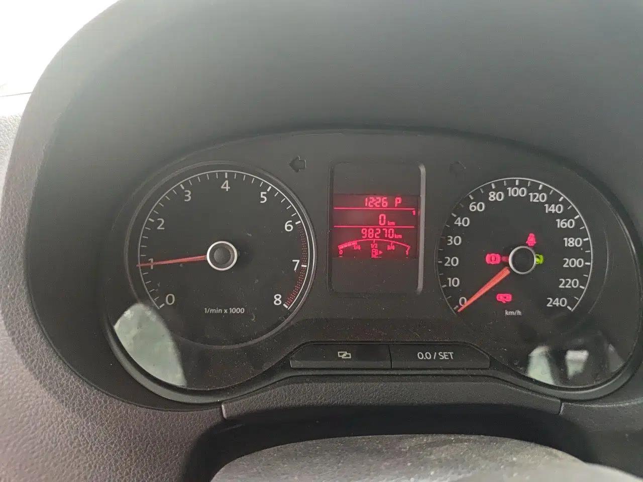 Volkswagen Polo 2011 1.6L Automatic ZhiShang Version — миниатюра 12