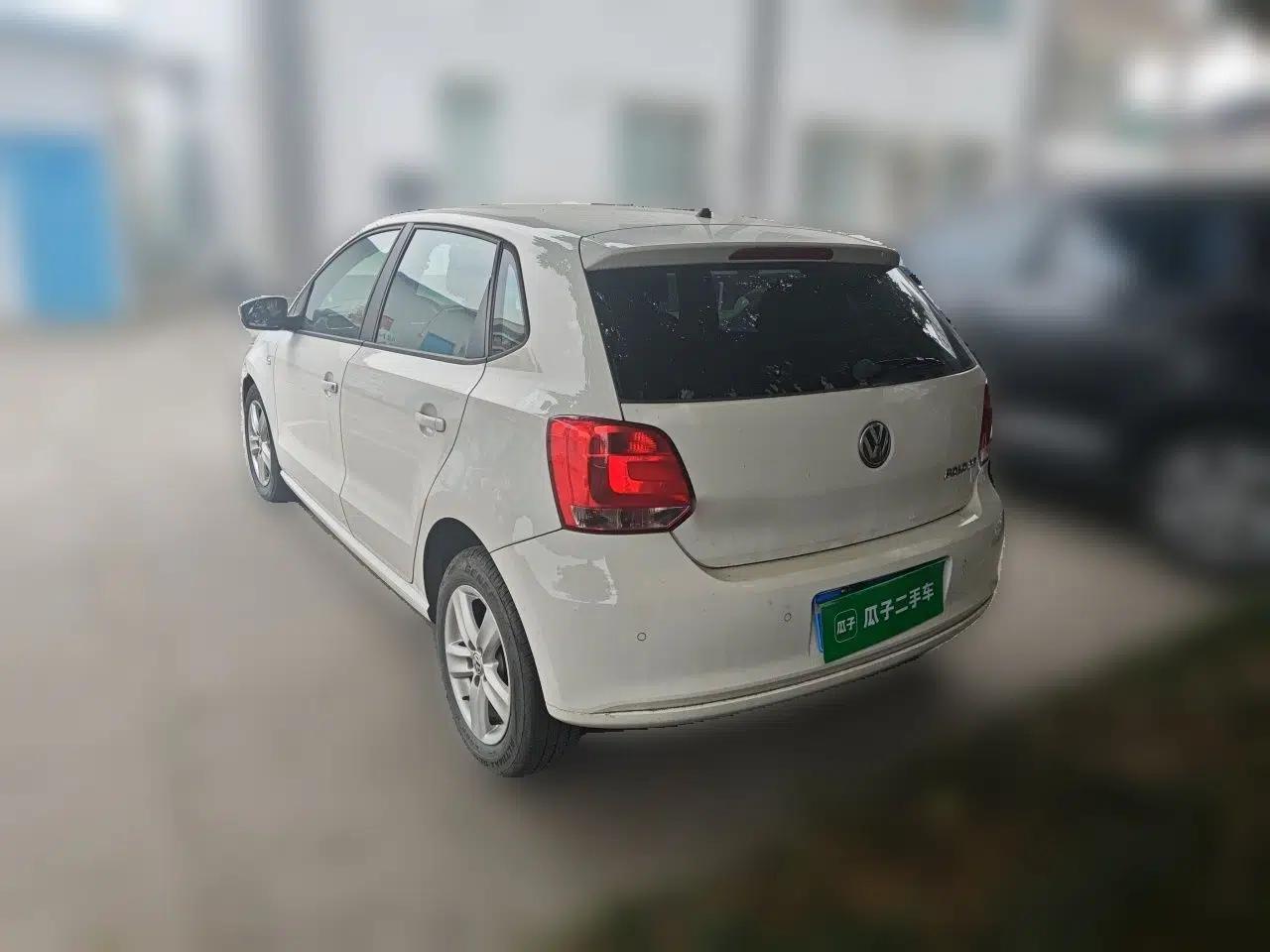 Volkswagen Polo 2011 1.6L Automatic ZhiShang Version — миниатюра 4