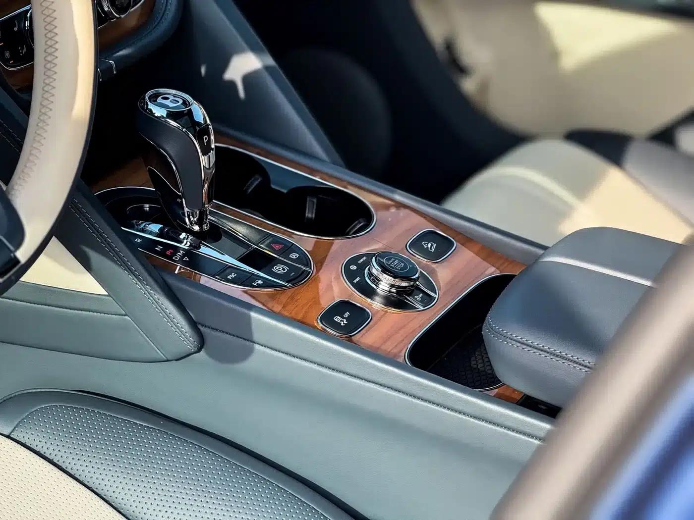 Bentayga 2021 4.0T V8 — миниатюра 6