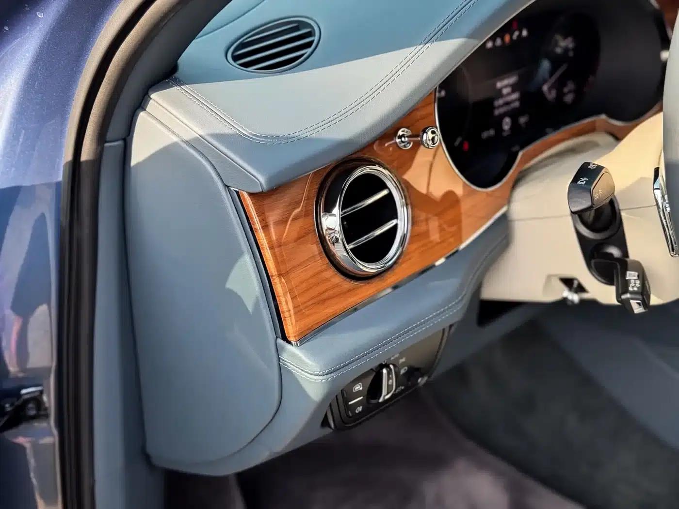 Bentayga 2021 4.0T V8 — миниатюра 7