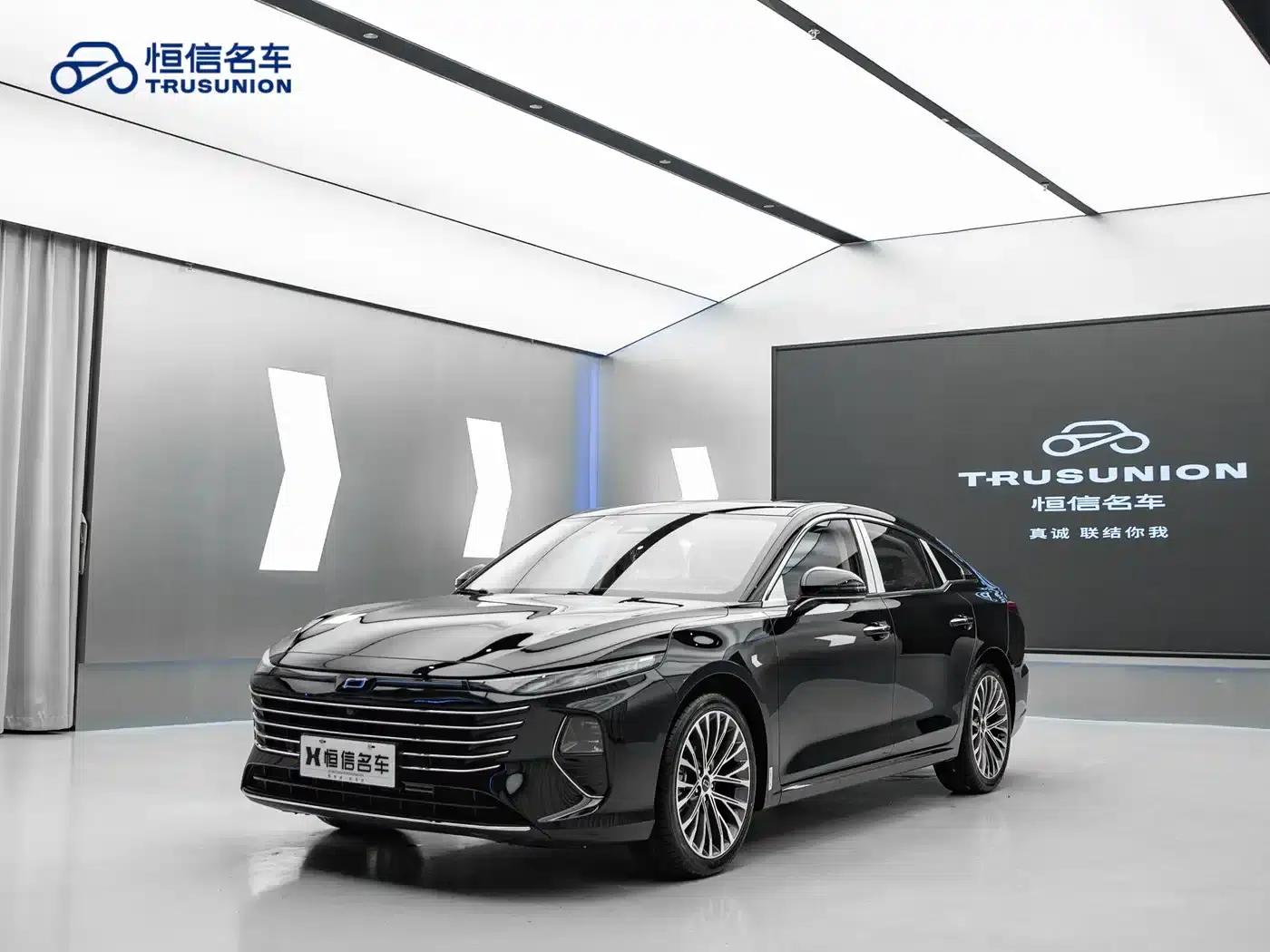 Bestune B70 2024 Dragon Edition 1.5T Leading Model — миниатюра 3