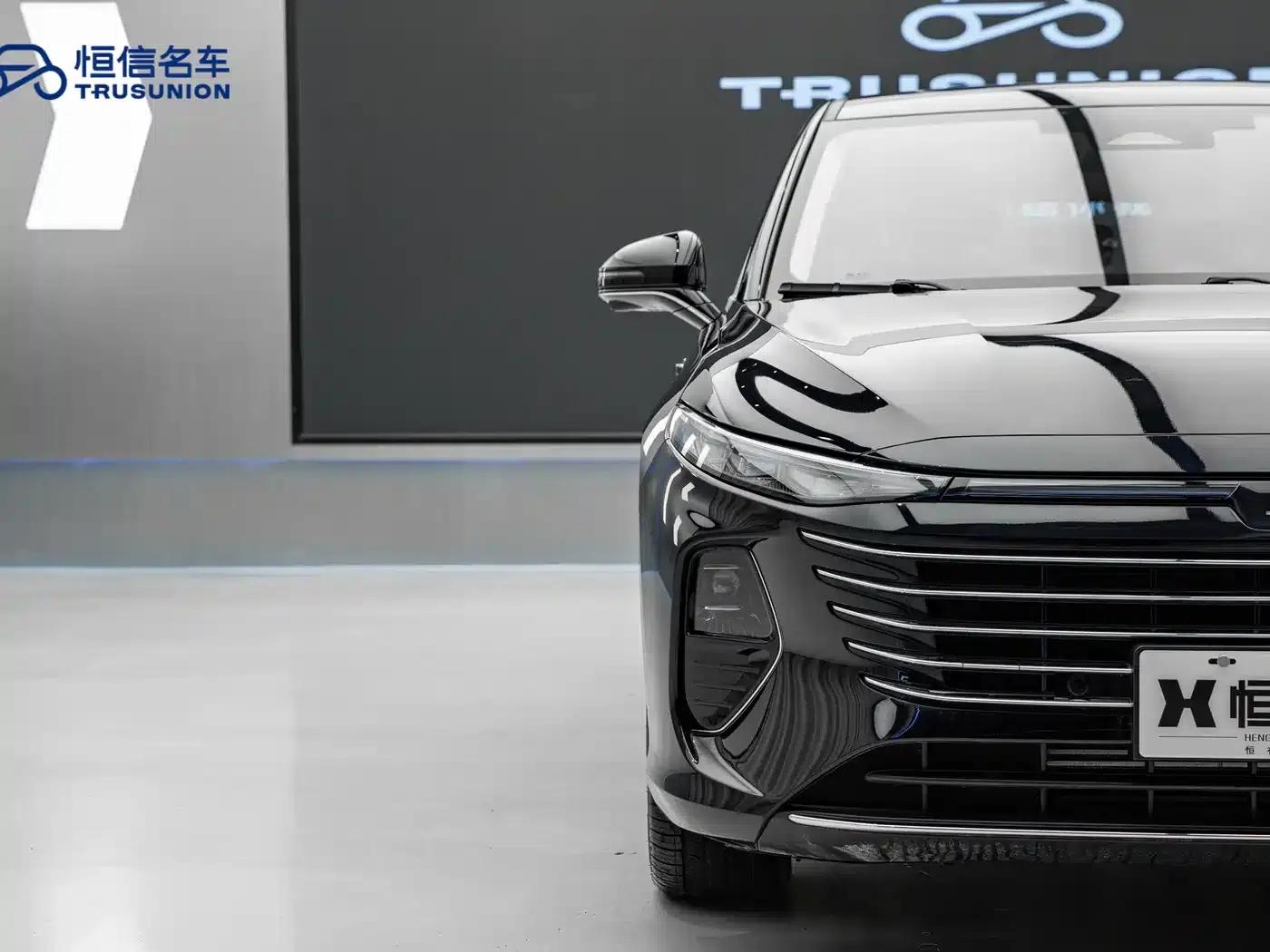 Bestune B70 2024 Dragon Edition 1.5T Leading Model — миниатюра 8