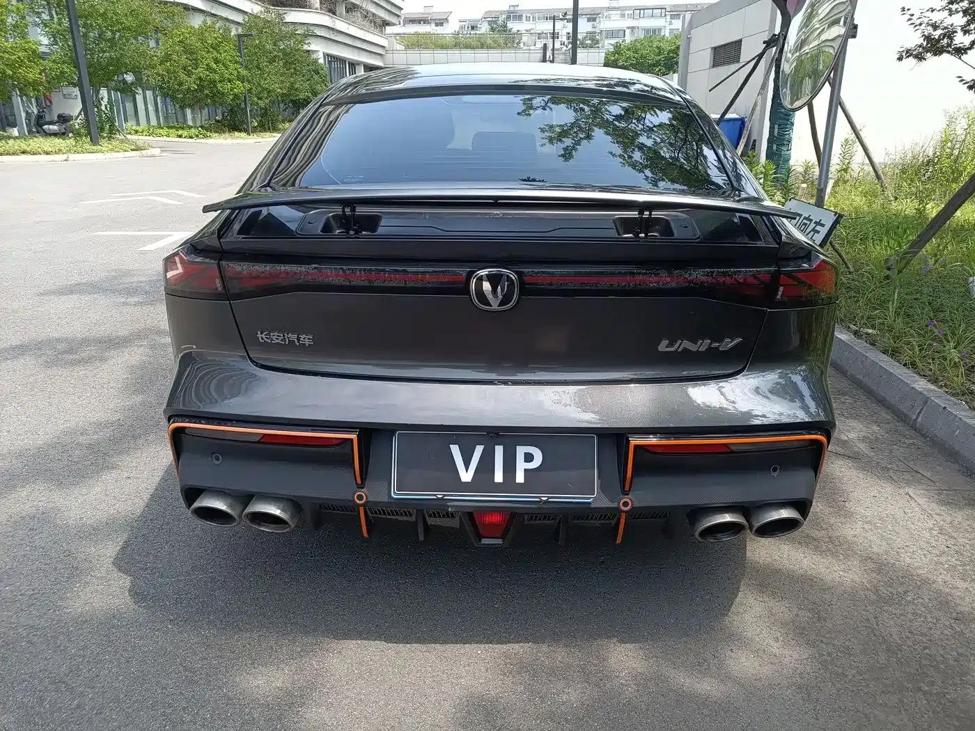 Changan UNI-V 2022 1.5T Sport Edition — миниатюра 6