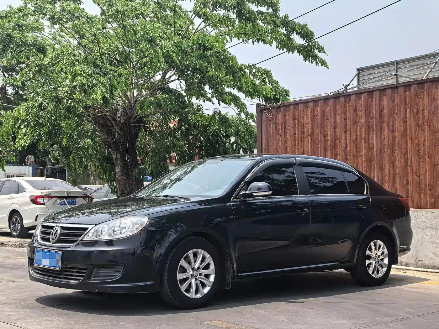 2013 Volkswagen Lavida Classic 1.6L Manual Fashion Edition — миниатюра 1