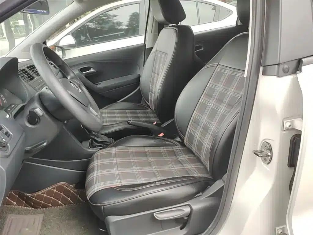 2016 Polo 1.4L Automatic Fashion Edition — миниатюра 15