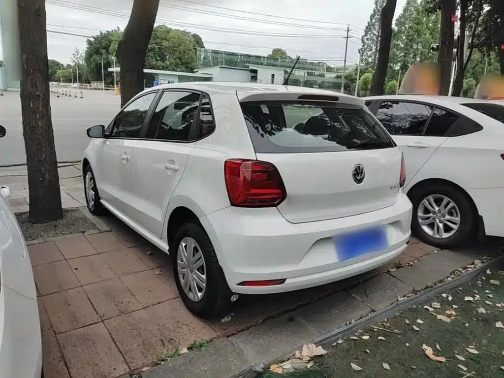 2016 Polo 1.4L Automatic Fashion Edition — миниатюра 5