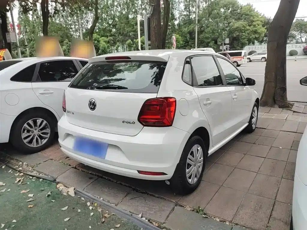 2016 Polo 1.4L Automatic Fashion Edition — миниатюра 7