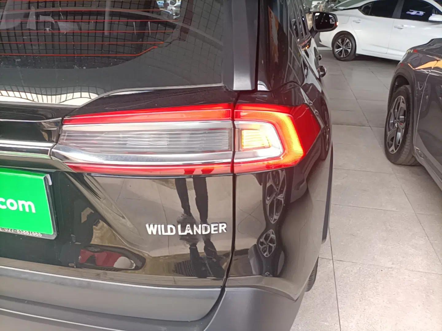Toyota Wildlander 2023 2.0L CVT Two-Wheel Drive Leading Edition — миниатюра 14