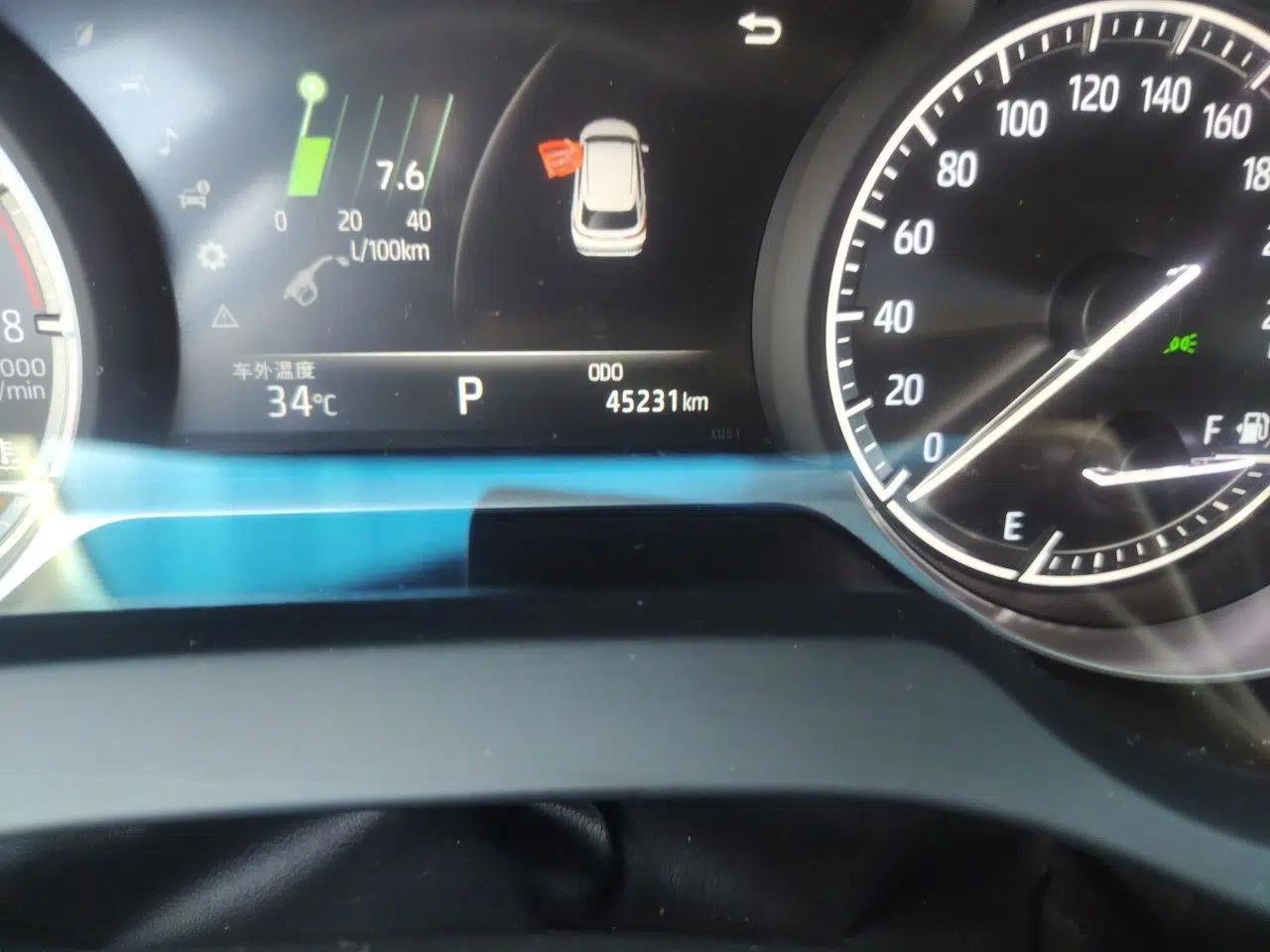 Toyota Venza 2022 2.0L CVT Two-Wheel Drive Prestige Edition — миниатюра 12