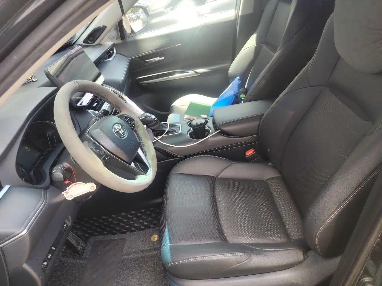 Toyota Venza 2022 2.0L CVT Two-Wheel Drive Prestige Edition — миниатюра 15