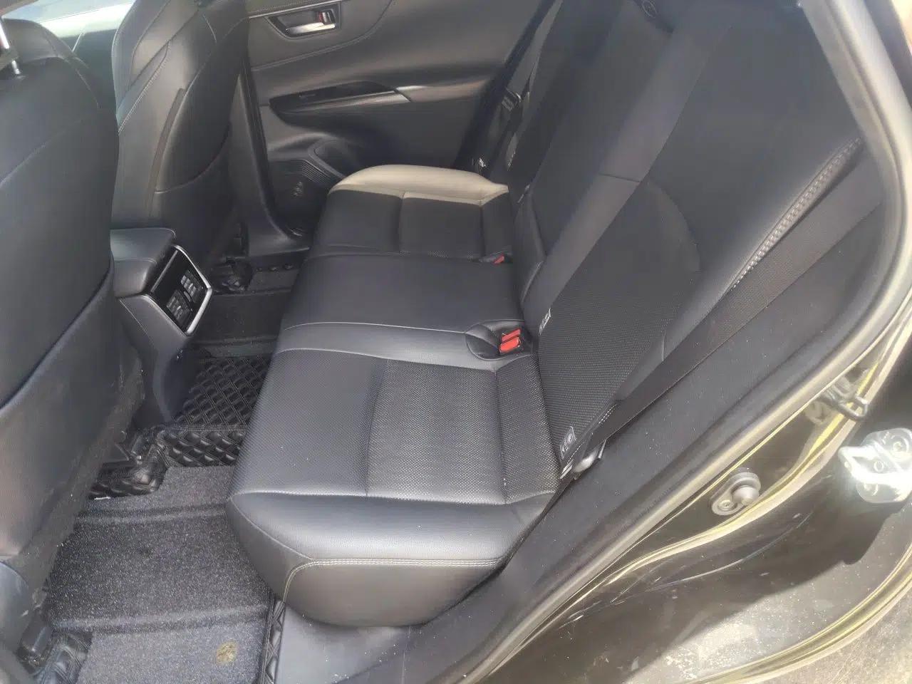 Toyota Venza 2022 2.0L CVT Two-Wheel Drive Prestige Edition — миниатюра 17