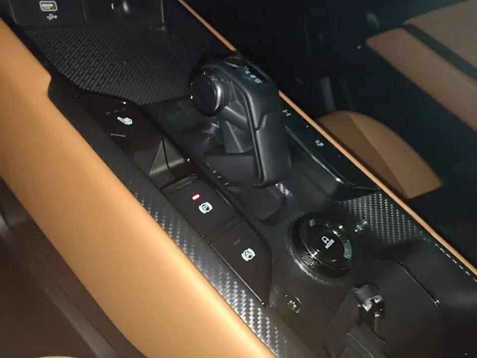 Haval Raptor New Energy 2023 Hi4 145 Explorer Edition — миниатюра 21