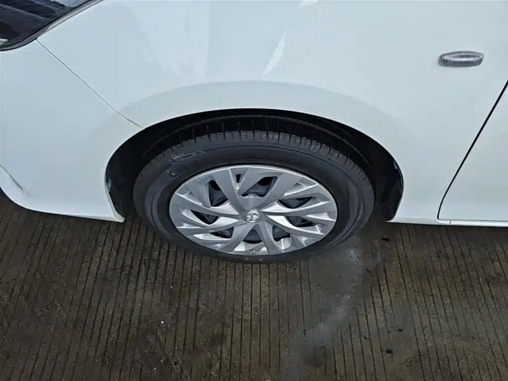 Vios 2021 1.5L CVT Smart Edition — миниатюра 23