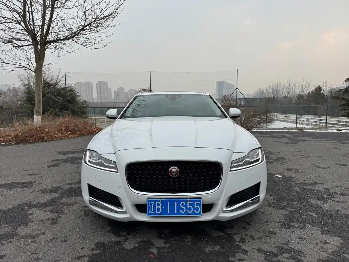 2018 Jaguar XFL 2.0T 250PS Luxury Edition — миниатюра 1