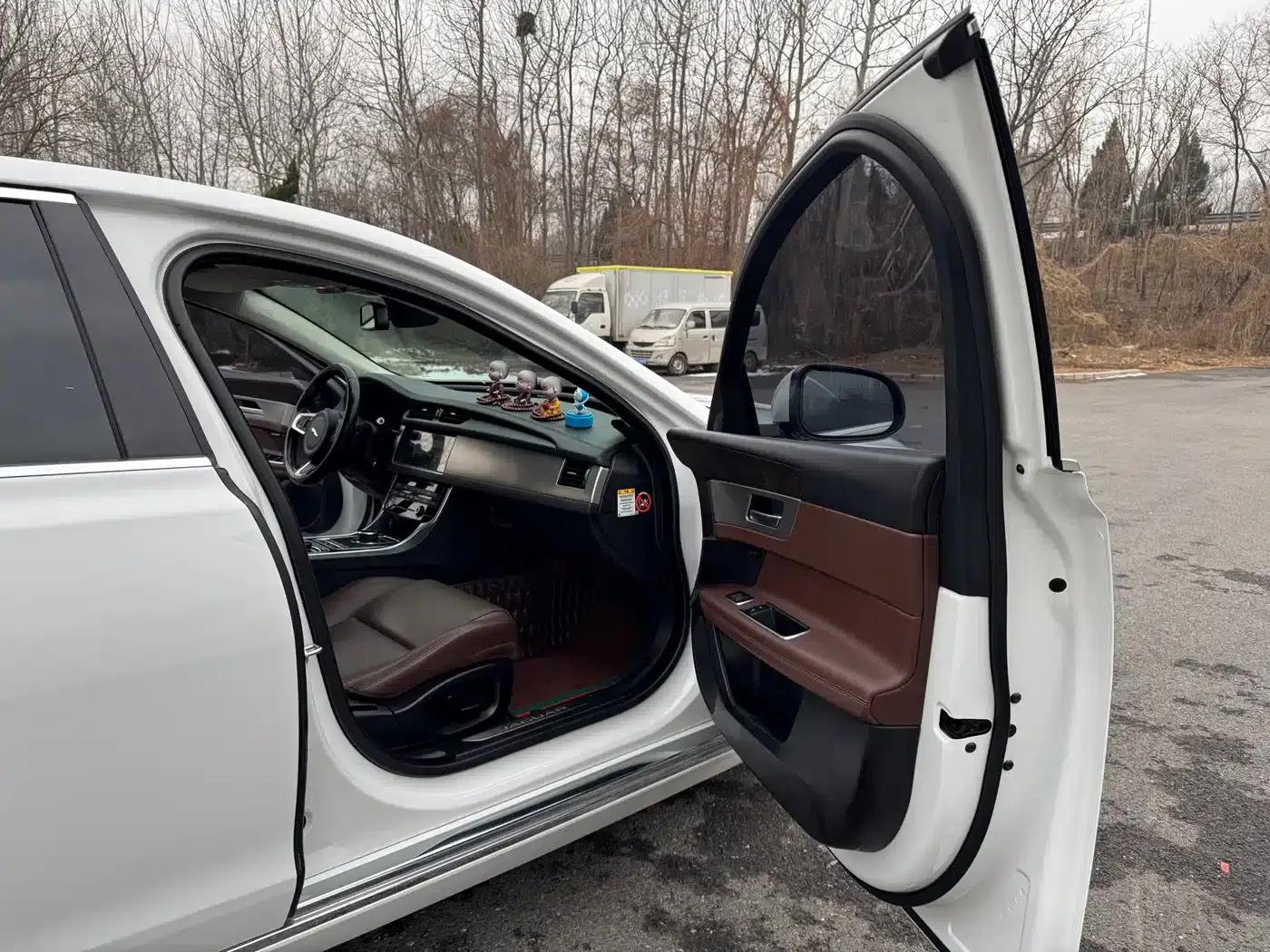 2018 Jaguar XFL 2.0T 250PS Luxury Edition — миниатюра 18