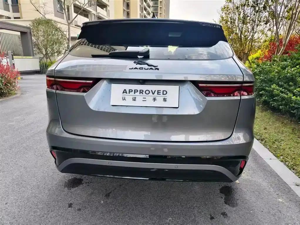 2025 Jaguar F-PACE P250 R-Dynamic SE — миниатюра 3
