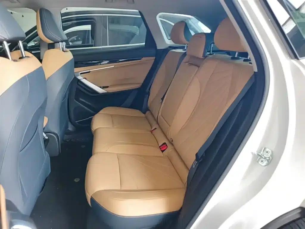 Geely Boyue L 2023 1.5TD DCT Premium Edition — миниатюра 17