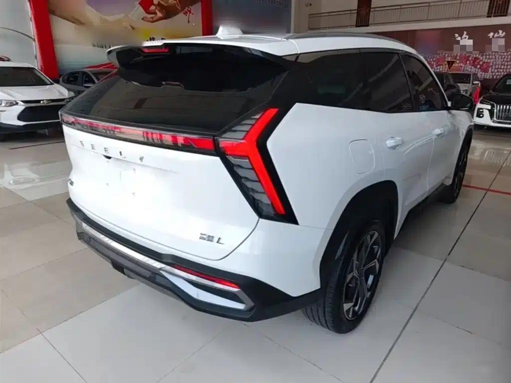 Geely Boyue L 2023 1.5TD DCT Premium Edition — миниатюра 7