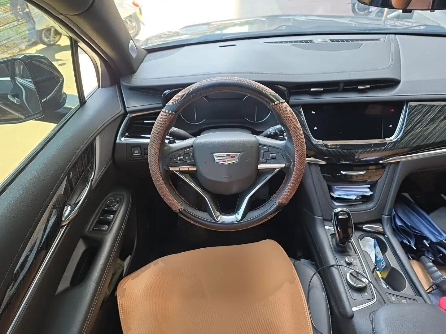Cadillac XT6 2022 2.0T Six-Seater Four-Wheel Drive Luxury Version — миниатюра 10