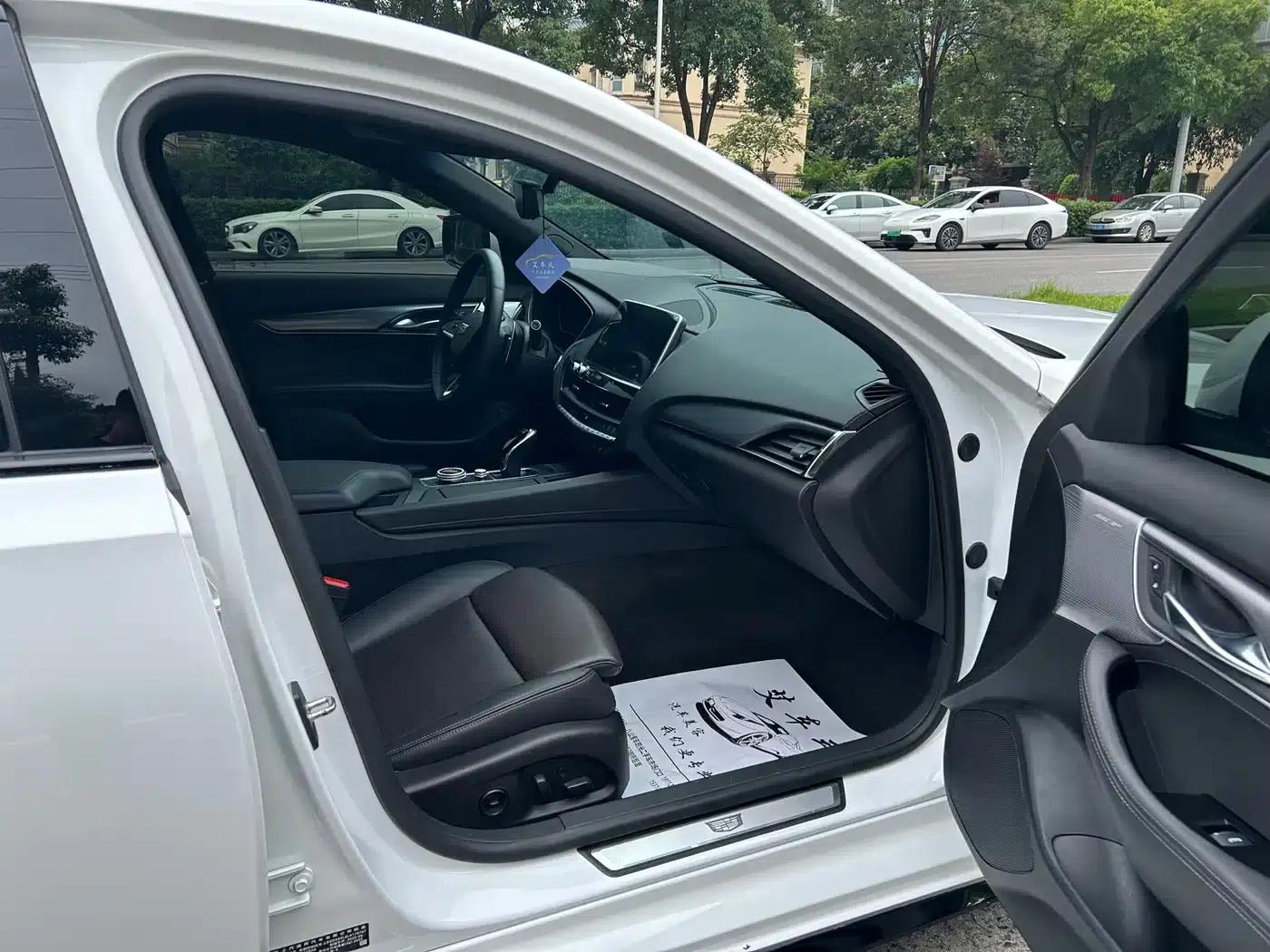 Cadillac CT5 2020 Facelift 28T Premium Sport — миниатюра 13