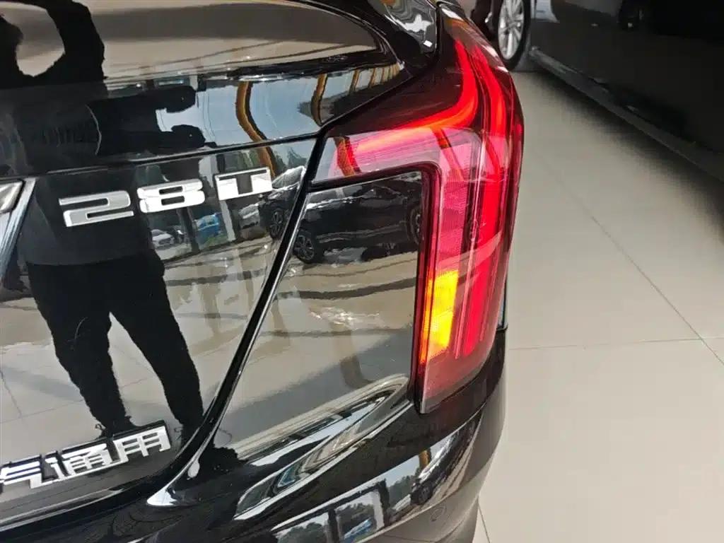 2023 Cadillac CT5 28T Luxury (Standard Edition) — миниатюра 8