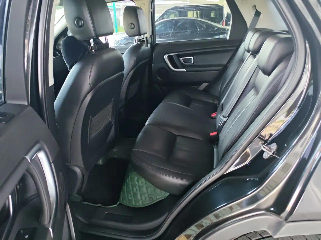 Land Rover Discovery Sport 2018 240 PS SE Version — миниатюра 17