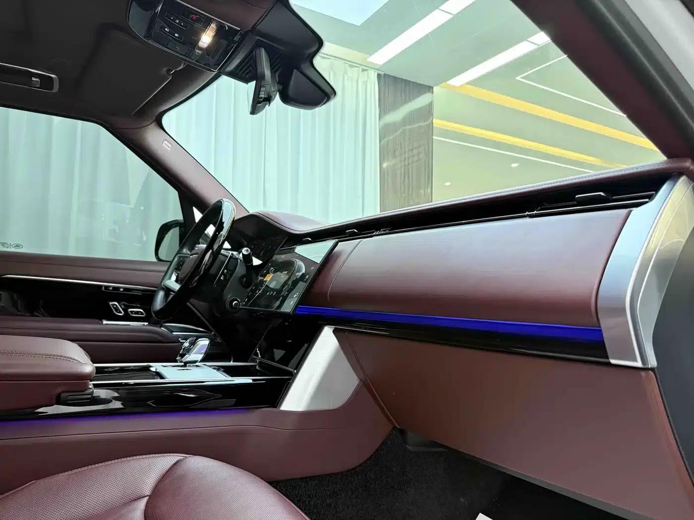Range Rover 2025 3.0 L6 400PS Grand Long Wheelbase — миниатюра 7