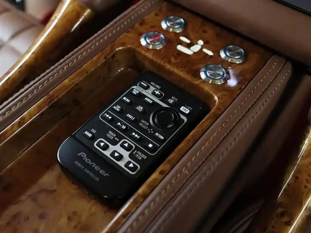 Range Rover 2011 5.0 SC V8 Autobiography — миниатюра 17