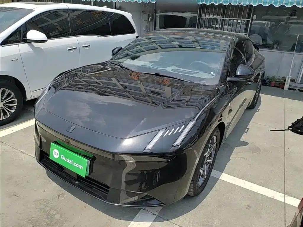 Lynk & Co Z10 2024 STARBUFF 95kWh 766km RWD — миниатюра 1