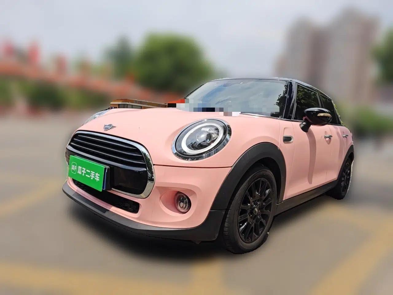 MINI 2020 1.5T COOPER Classic Edition Five-Door Version — миниатюра 1
